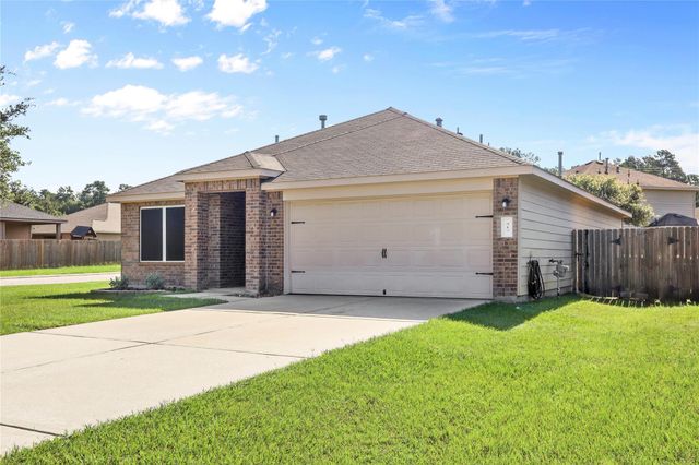 317 Falling Pine Drive, Conroe, TX 77304