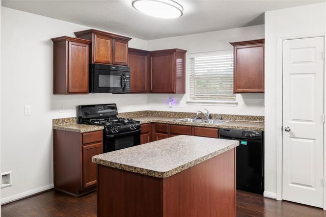 317 Falling Pine Drive, Conroe, TX 77304
