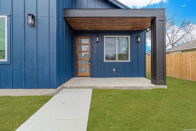 915 Saint James, San Antonio, TX 78202