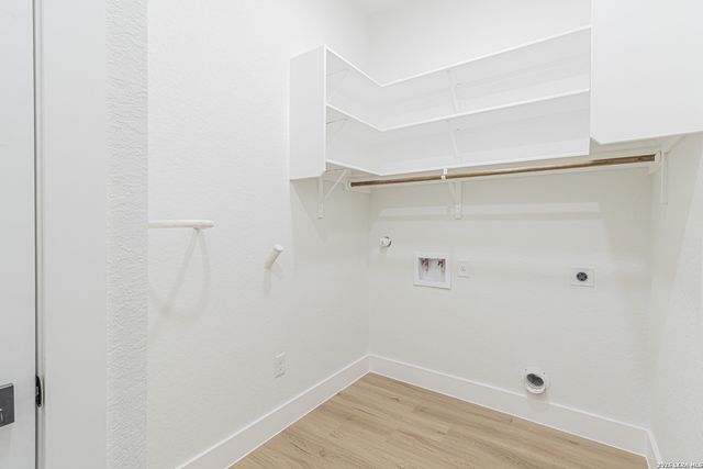 915 Saint James, San Antonio, TX 78202