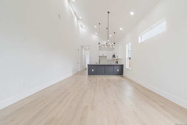 915 Saint James, San Antonio, TX 78202