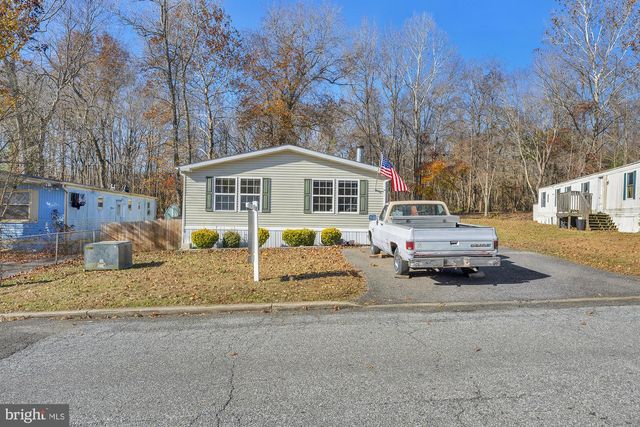 215 JAGUAR DR, Lothian, MD 20711