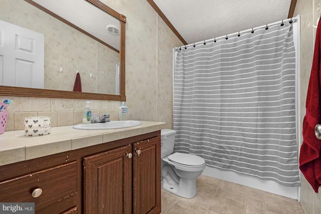 215 JAGUAR DR, Lothian, MD 20711