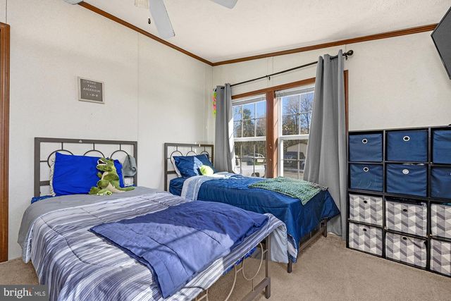 215 JAGUAR DR, Lothian, MD 20711