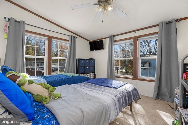 215 JAGUAR DR, Lothian, MD 20711