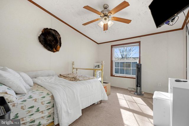 215 JAGUAR DR, Lothian, MD 20711