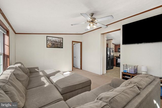 215 JAGUAR DR, Lothian, MD 20711