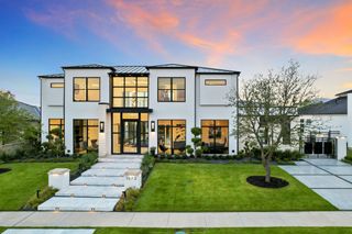 1572 Courtland Drive, Frisco, TX 75034