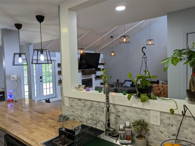 2507 Carriage Place, Arlington, TX 76014