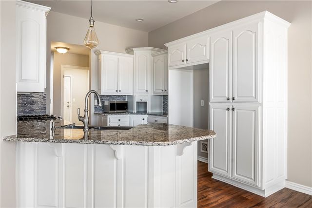 4107 W Worthington Drive, Rogers, AR 72758