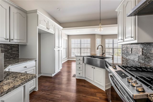 4107 W Worthington Drive, Rogers, AR 72758