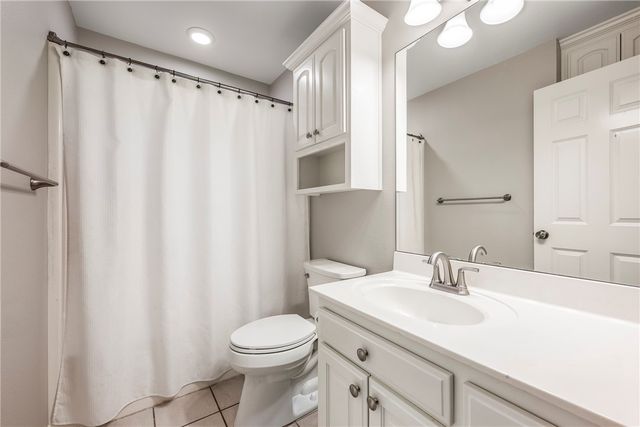 4107 W Worthington Drive, Rogers, AR 72758