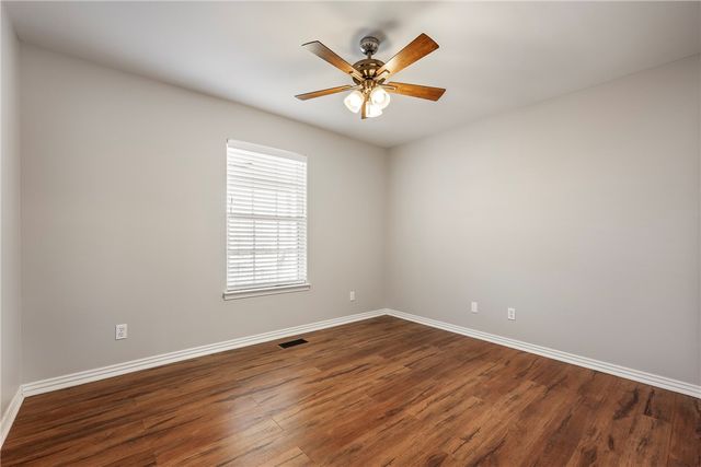 4107 W Worthington Drive, Rogers, AR 72758