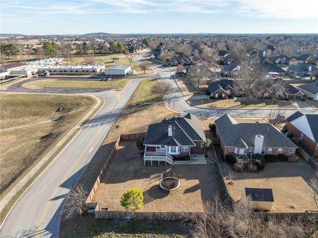 4107 W Worthington Drive, Rogers, AR 72758