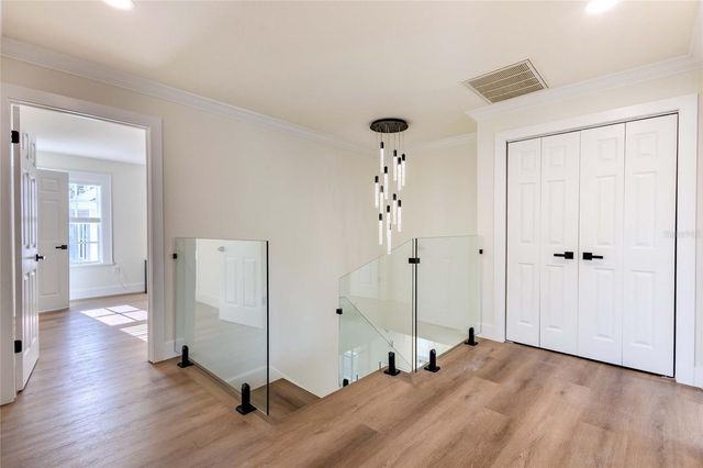2802 W MORRISON AVENUE, Tampa, FL 33629
