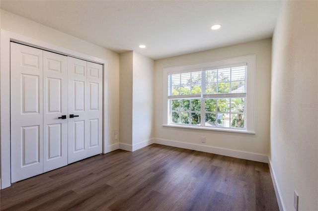 2802 W MORRISON AVENUE, Tampa, FL 33629