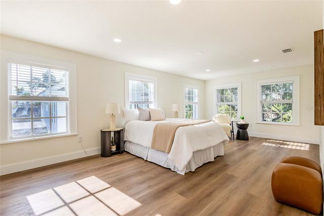 2802 W MORRISON AVENUE, Tampa, FL 33629