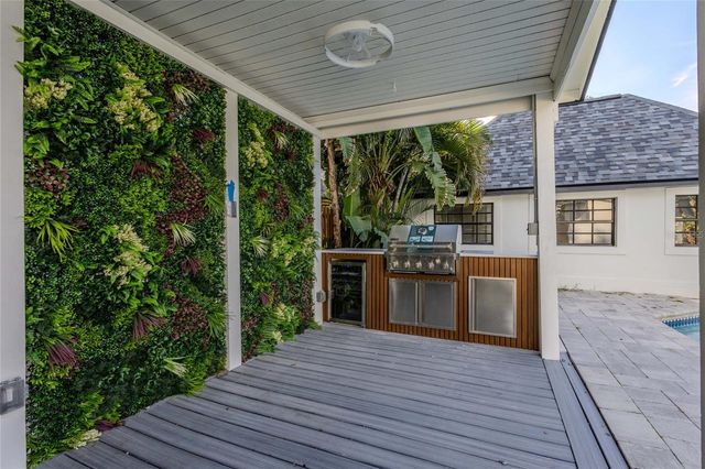 2802 W MORRISON AVENUE, Tampa, FL 33629