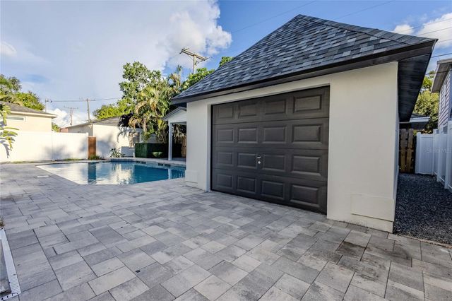 2802 W MORRISON AVENUE, Tampa, FL 33629