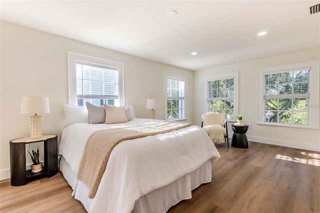 2802 W MORRISON AVENUE, Tampa, FL 33629