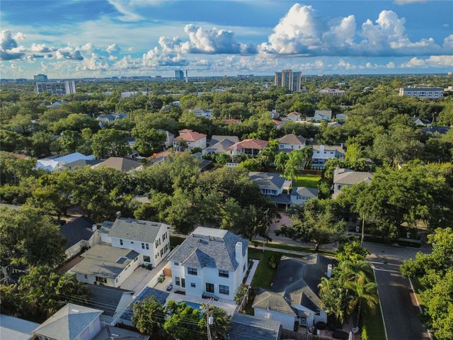 2802 W MORRISON AVENUE, Tampa, FL 33629