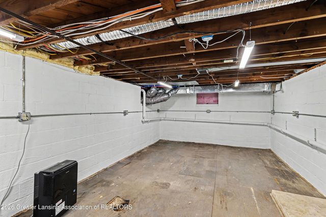 324 West Street, Lansing, MI 48915