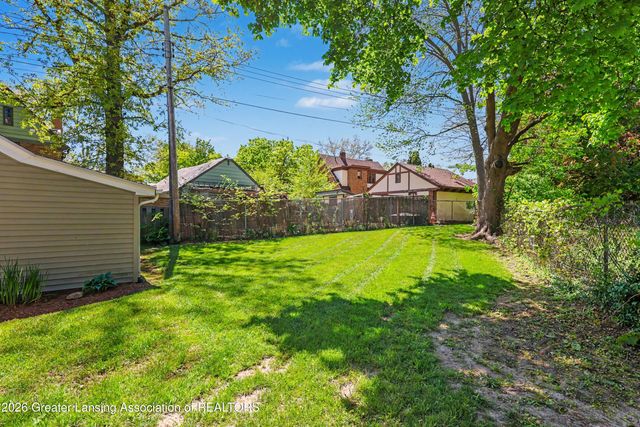 324 West Street, Lansing, MI 48915
