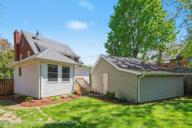 324 West Street, Lansing, MI 48915