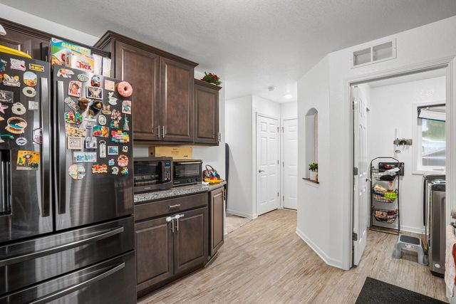 165 E Golden LANE, Oak Creek, WI 53154