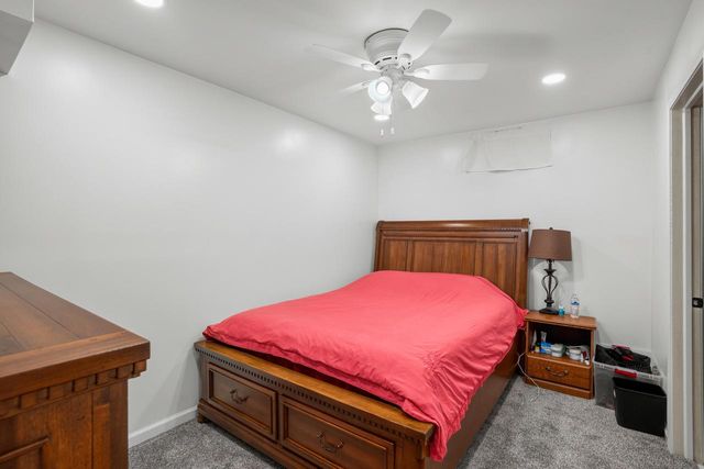 165 E Golden LANE, Oak Creek, WI 53154