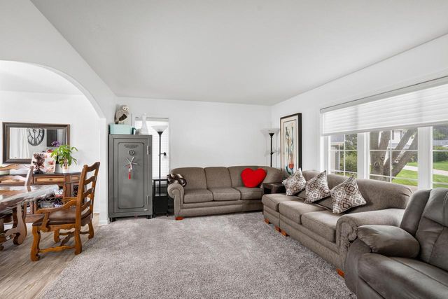 165 E Golden LANE, Oak Creek, WI 53154
