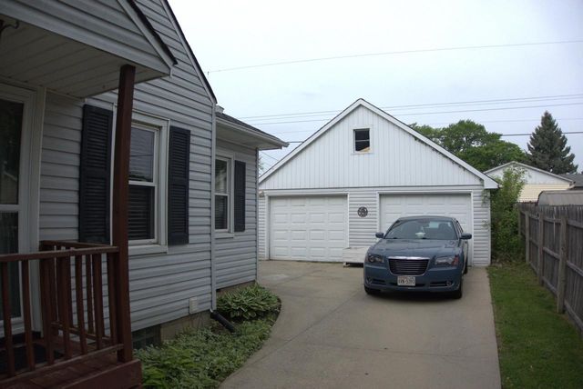 5620 43rd AVENUE, Kenosha, WI 53144