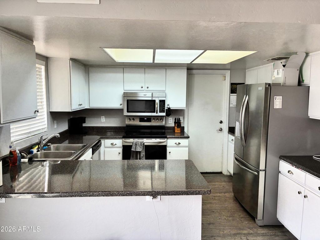 2548 W KATHLEEN Road, Phoenix, AZ 85023 — photo 3