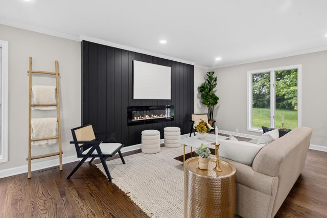 3807 Waxwing Court, Valparaiso, IN 46383