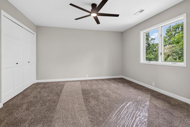 3807 Waxwing Court, Valparaiso, IN 46383
