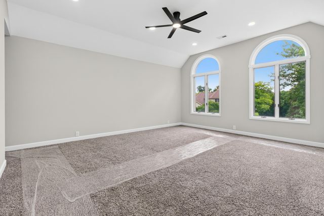 3807 Waxwing Court, Valparaiso, IN 46383