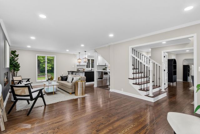 3807 Waxwing Court, Valparaiso, IN 46383
