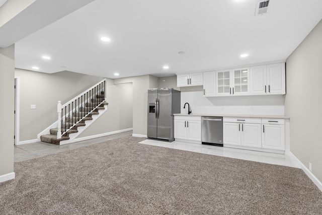3807 Waxwing Court, Valparaiso, IN 46383