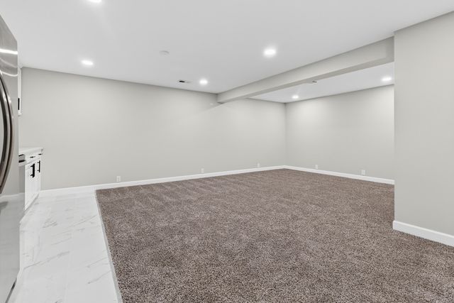 3807 Waxwing Court, Valparaiso, IN 46383