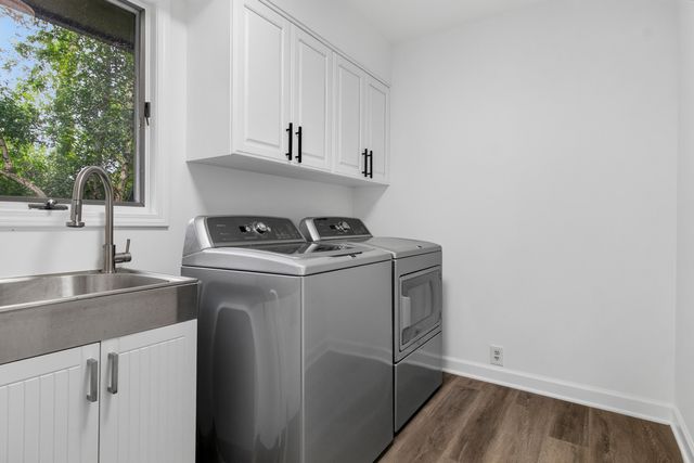 3807 Waxwing Court, Valparaiso, IN 46383