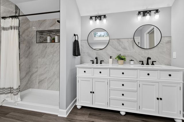 3807 Waxwing Court, Valparaiso, IN 46383