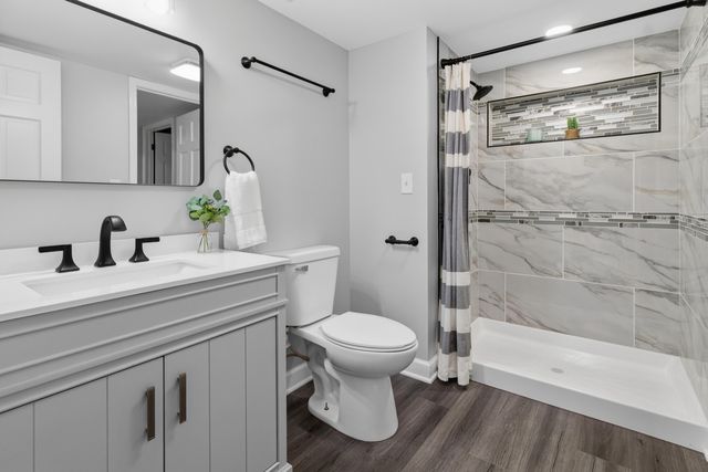 3807 Waxwing Court, Valparaiso, IN 46383