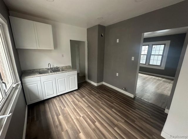 3220 Gladstone Street, Detroit, MI 48206