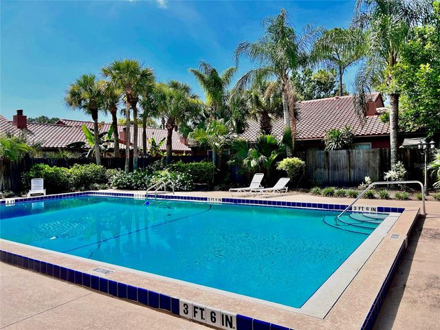 623 SAINT JOHNS COURT 623, Winter Park, FL 32792