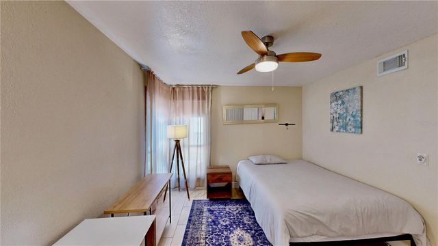 623 SAINT JOHNS COURT 623, Winter Park, FL 32792