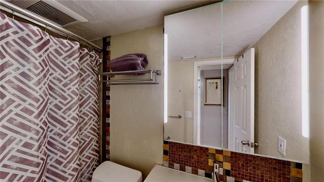 623 SAINT JOHNS COURT 623, Winter Park, FL 32792