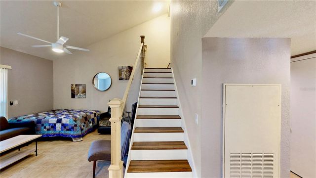 623 SAINT JOHNS COURT 623, Winter Park, FL 32792