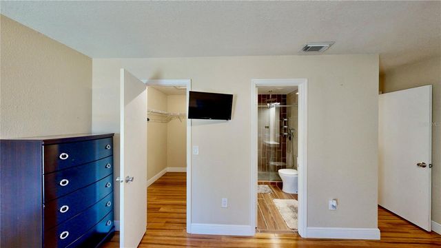 623 SAINT JOHNS COURT 623, Winter Park, FL 32792