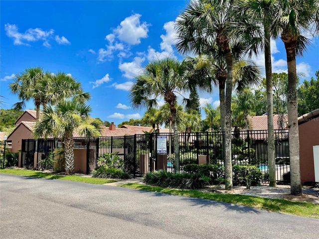 623 SAINT JOHNS COURT 623, Winter Park, FL 32792