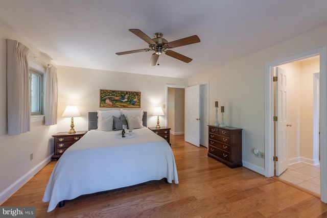 7041 CINDY LN, Annandale, VA 22003